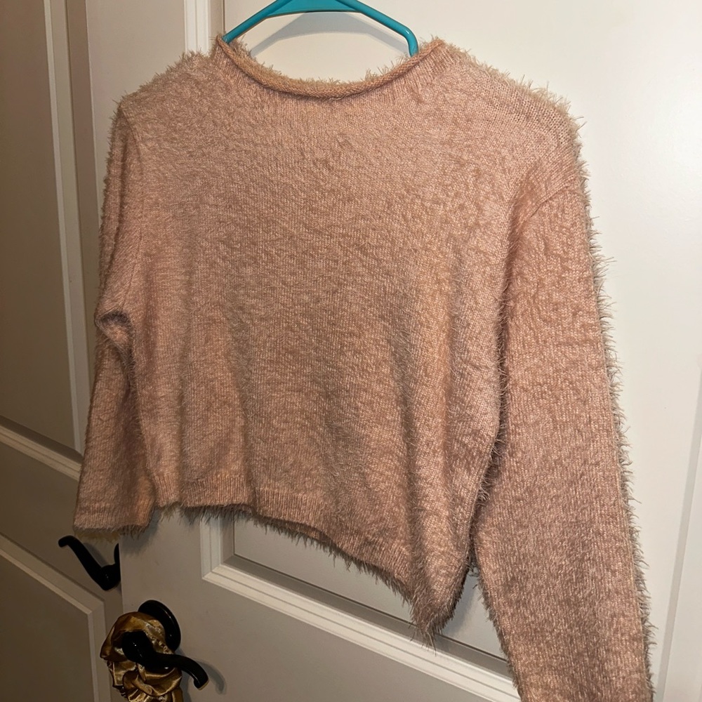 Gianni Bini cropped sweater